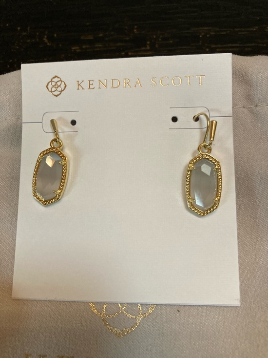 Kendra Scott Lee Gold Drop Earrings with Gray Faceted Stones - Picture 3 of 10